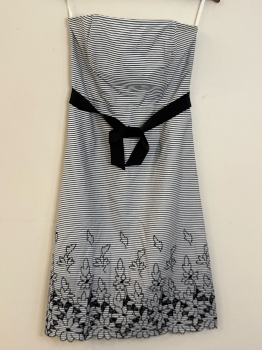 TiBi strapless dress floral lace striped gray white black bow SZ 6